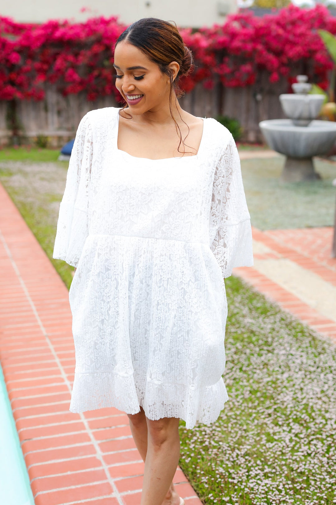 White As Snow - Pleated Lace Dress