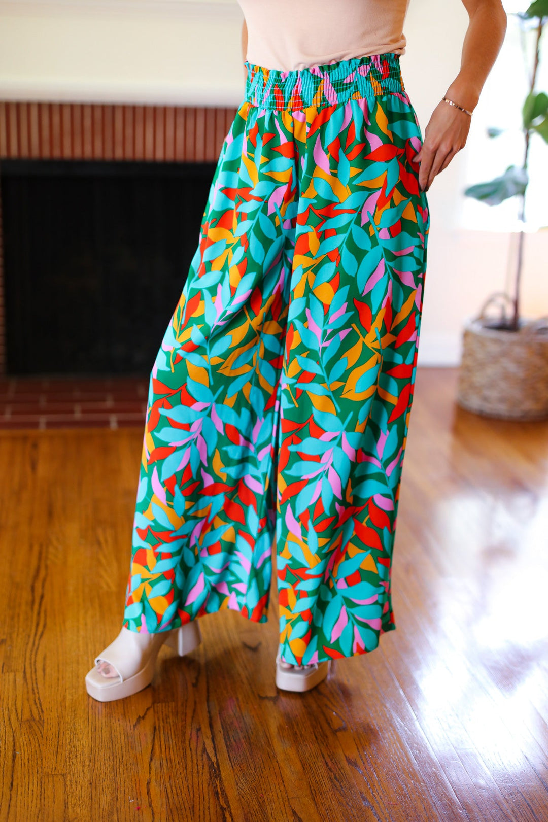 Summer Days - Abstract Print Smocked Palazzo Pants