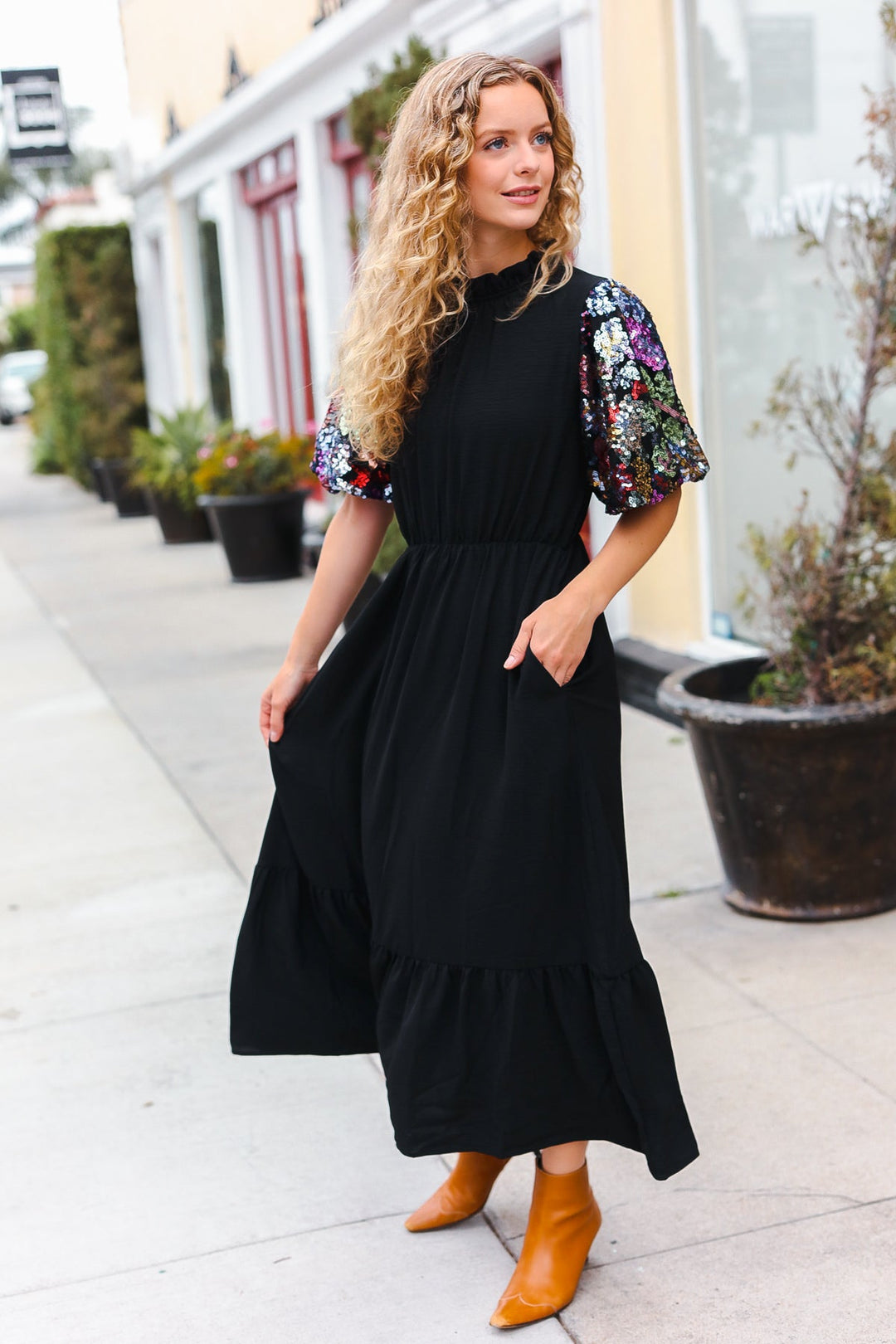 Touch Of Glam - Sequin Puff-Sleeve Maxi Dress