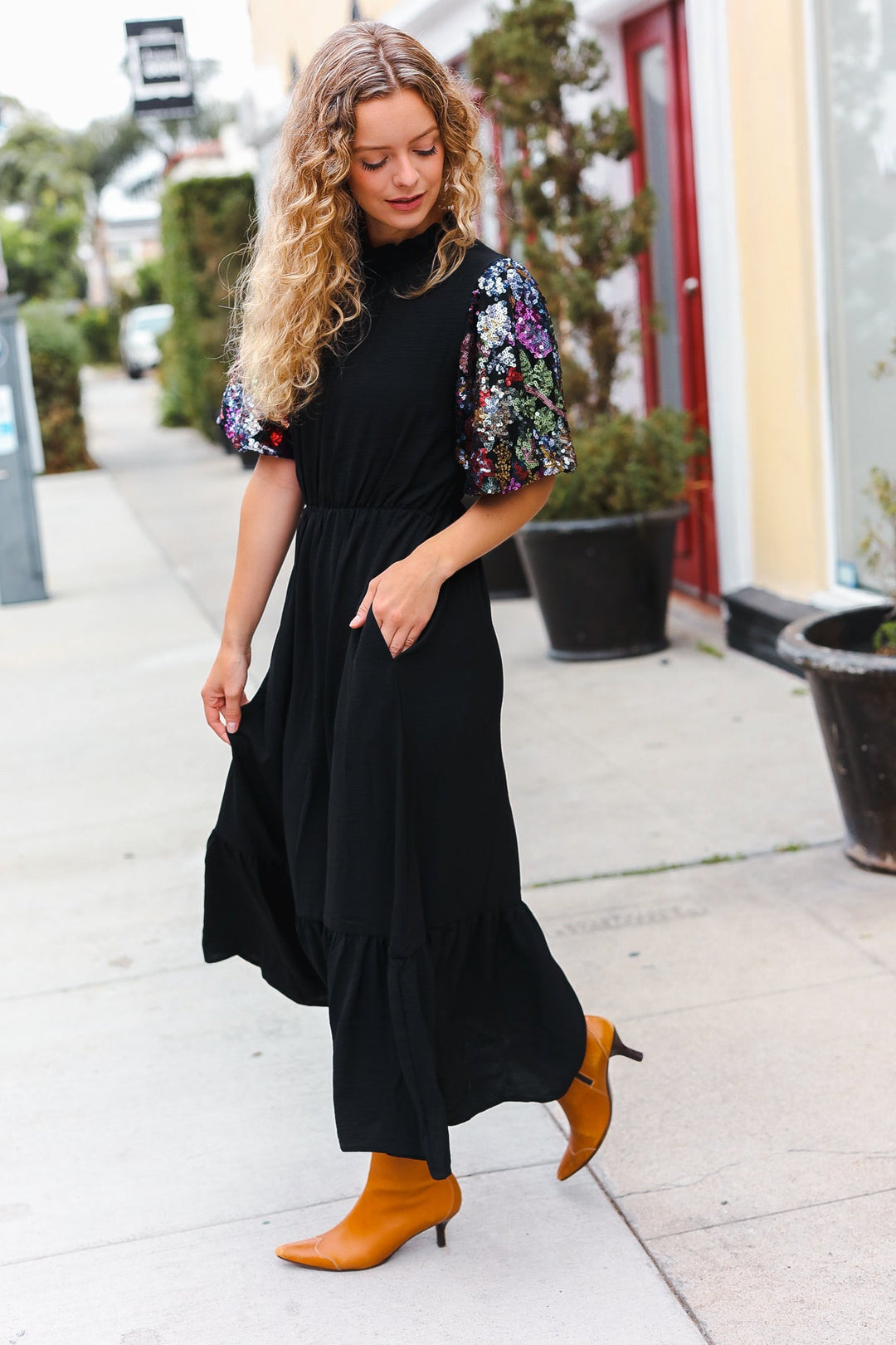 Touch Of Glam - Sequin Puff-Sleeve Maxi Dress