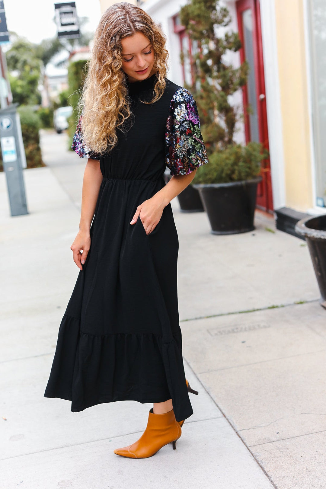 Touch Of Glam - Sequin Puff-Sleeve Maxi Dress