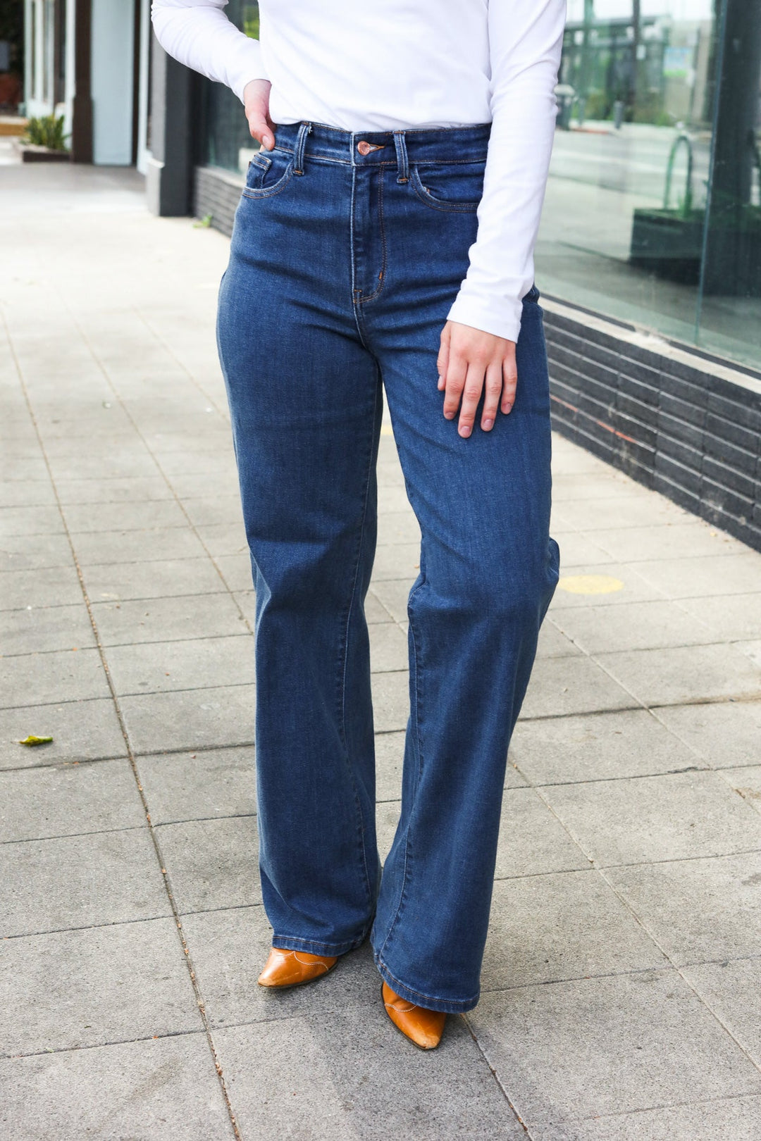 Medium-Wash High-Waist Wide-Leg Jeans