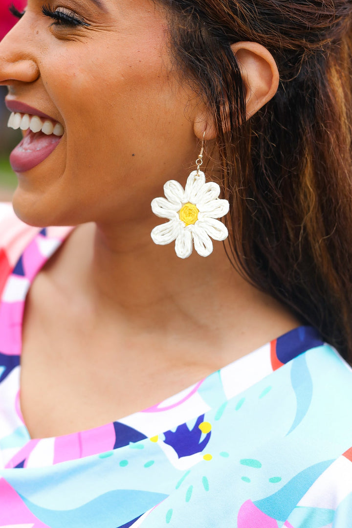 Daisy Straw Lightweight Earrings - Ivory