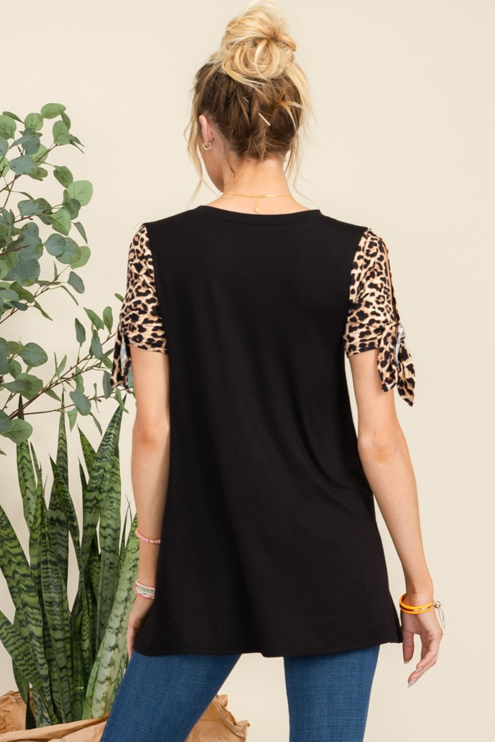 [FINAL SALE]  Bold Classics - Leopard Color-Block Tunic Top - Mocha