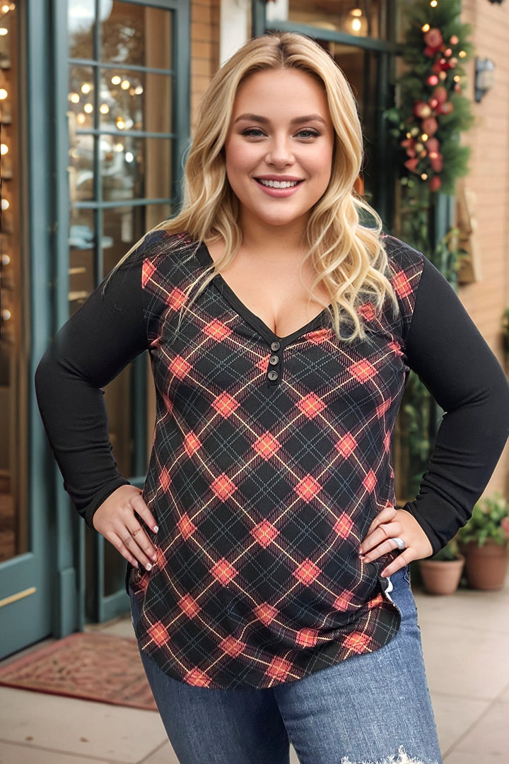 Holly Cheer Plaid Pullover