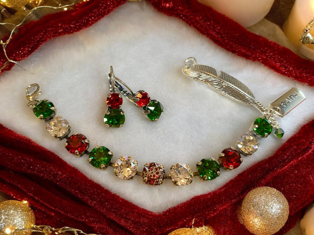 [PRE-ORDER] Christmas-Themed Crystal Dangle Charm Necklace [SHIPS in 3-5 WEEKS]