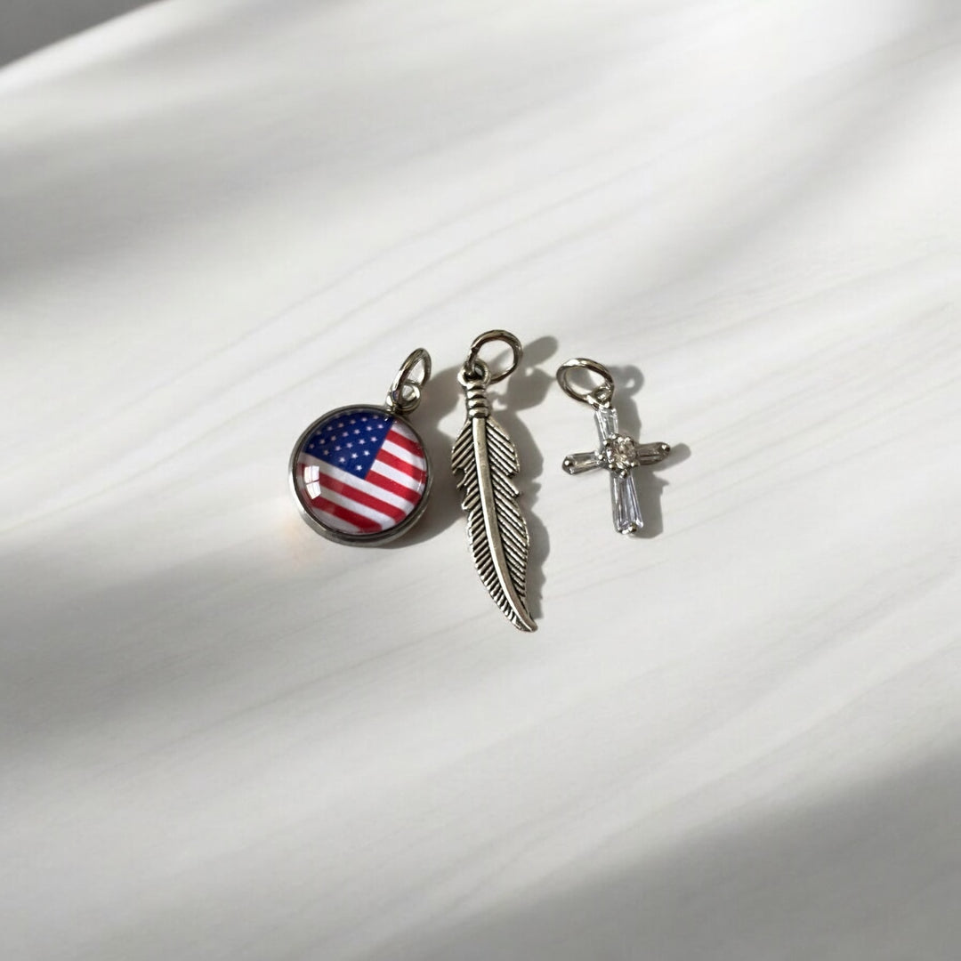 [PRE-ORDER] Charms Necklace W/ Carabiner - Flag, Cross, Feather Charms Necklace [SHIPS IN 1-3 WEEKS]