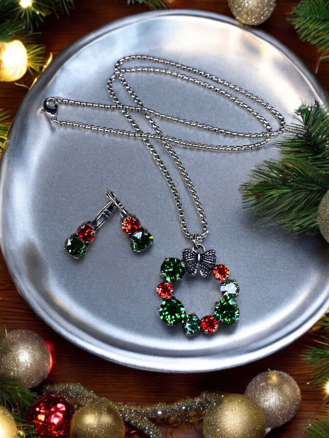 [PRE-ORDER] Crystal Christmas Wreath With Bow Necklace [SHIPS IN 1-2 WEEKS]