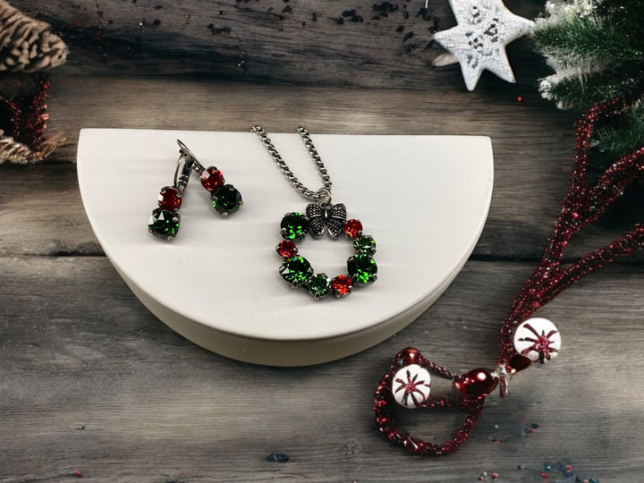 [PRE-ORDER] Crystal Christmas Wreath With Bow Necklace [SHIPS IN 1-2 WEEKS]