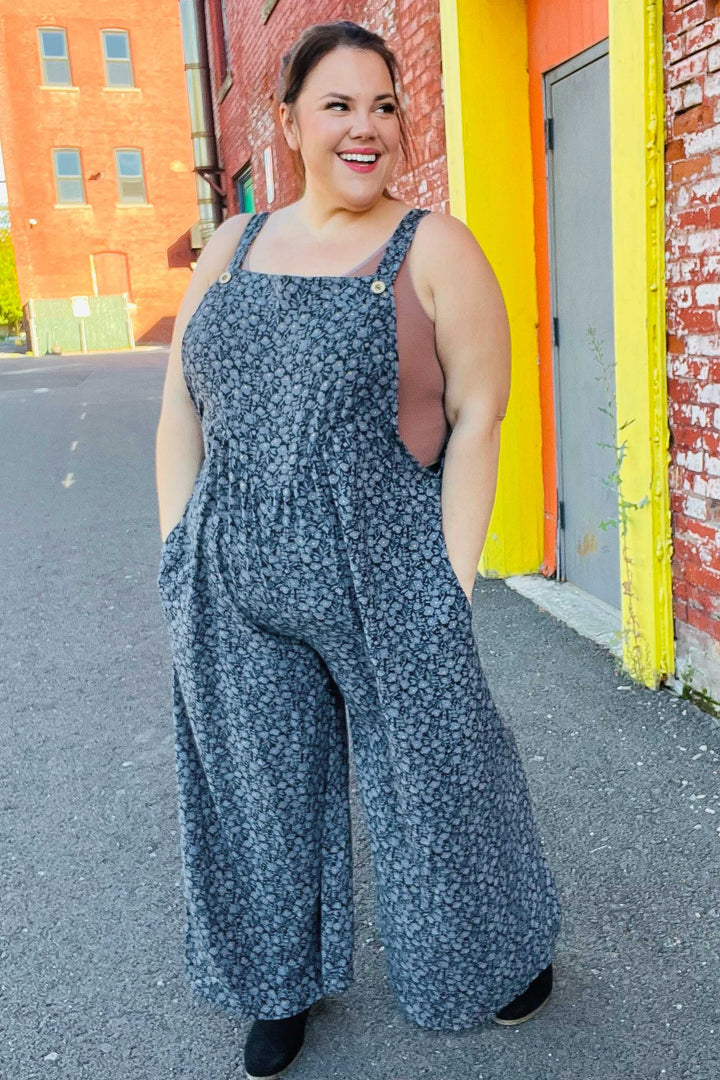 Stand Out - Floral Print Baggy Overall Jumpsuit