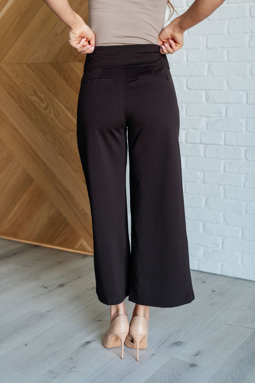 Magic Wide-Leg Crop Pants - Chocolate