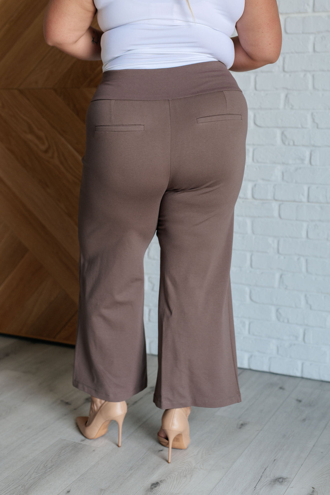 Magic Wide-Leg Crop Pants - Dark Mocha