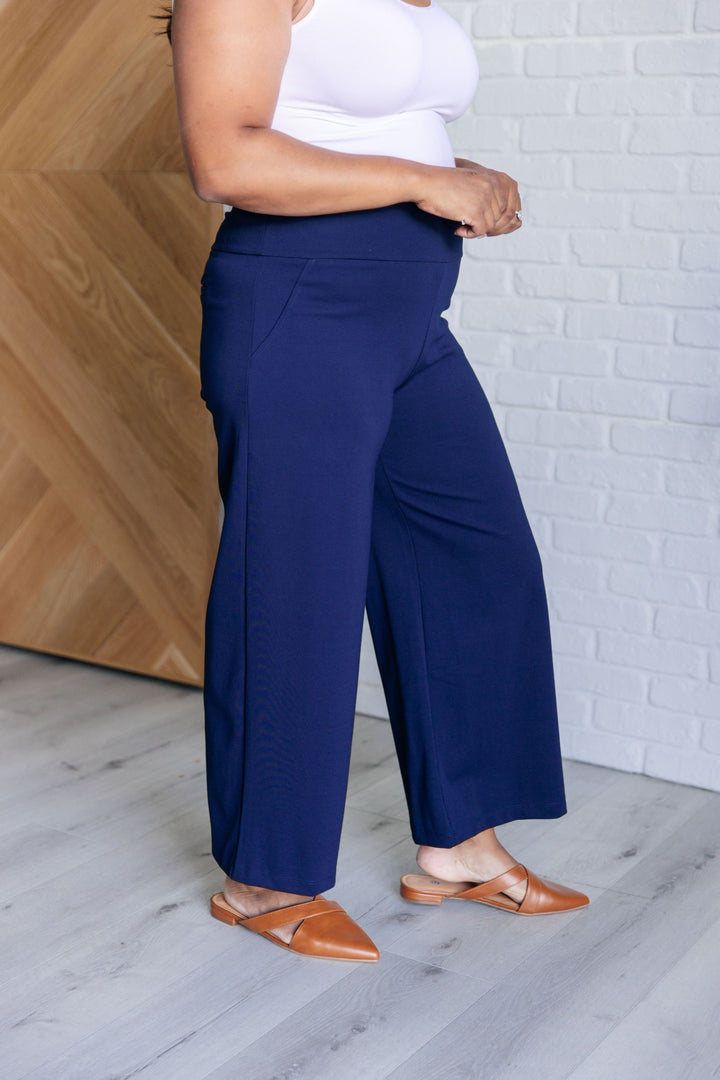 Magic Wide-Leg Crop Pants - Navy