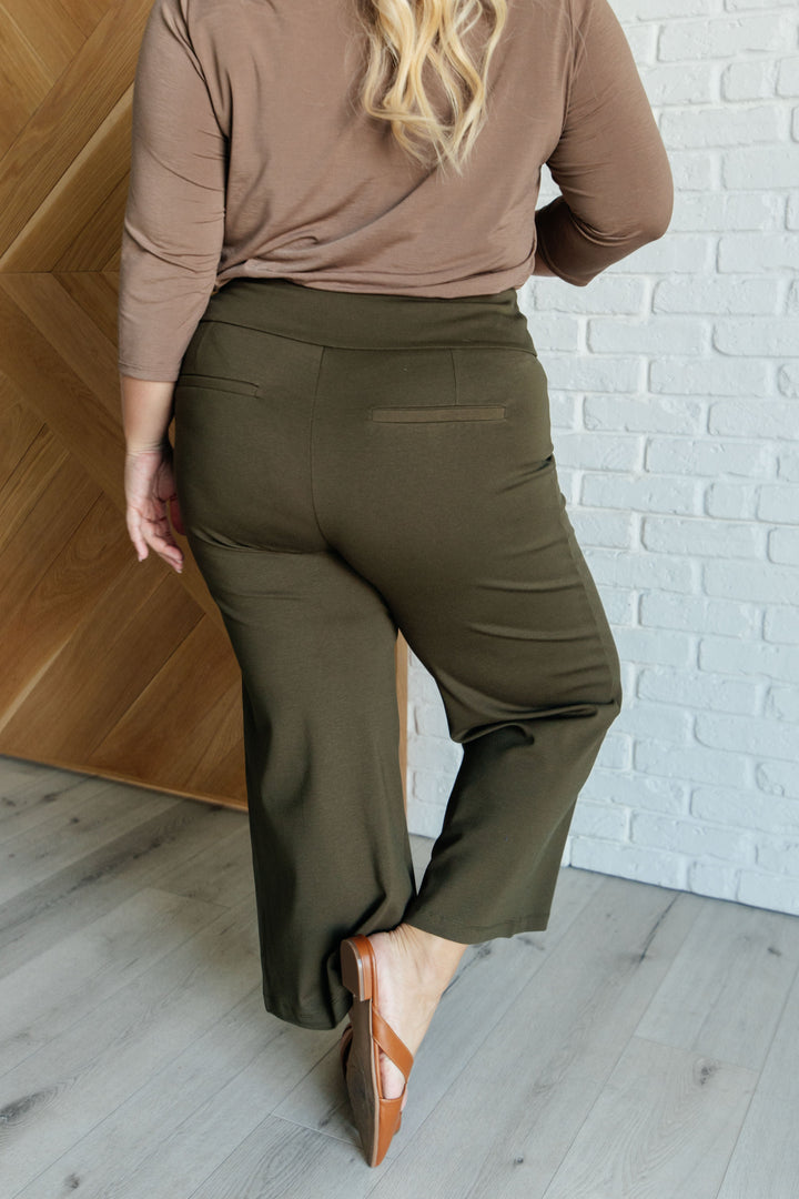 Magic Wide-Leg Crop Pants in Olive