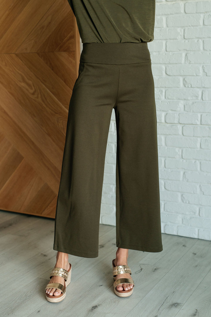 Magic Wide-Leg Crop Pants in Olive