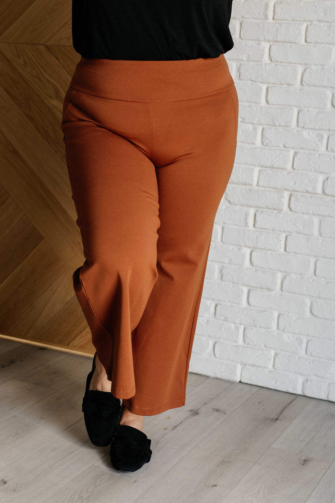 Magic Wide-Leg Crop Pants - Rust