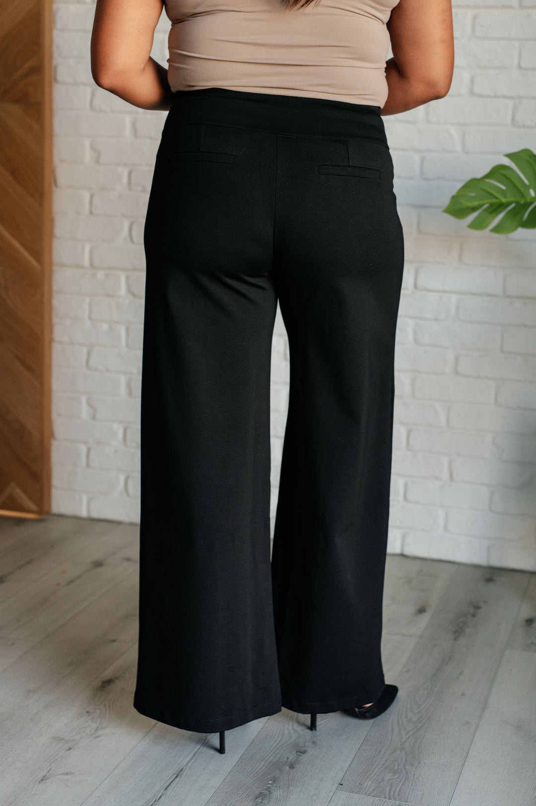 Magic Wide-Leg Pants - Black