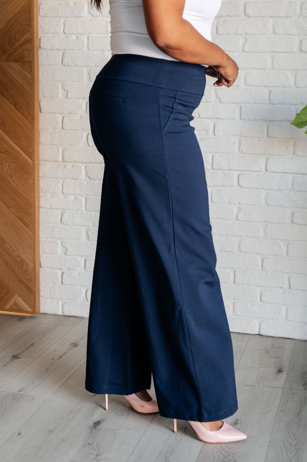 Magic Wide-Leg Pants - Navy