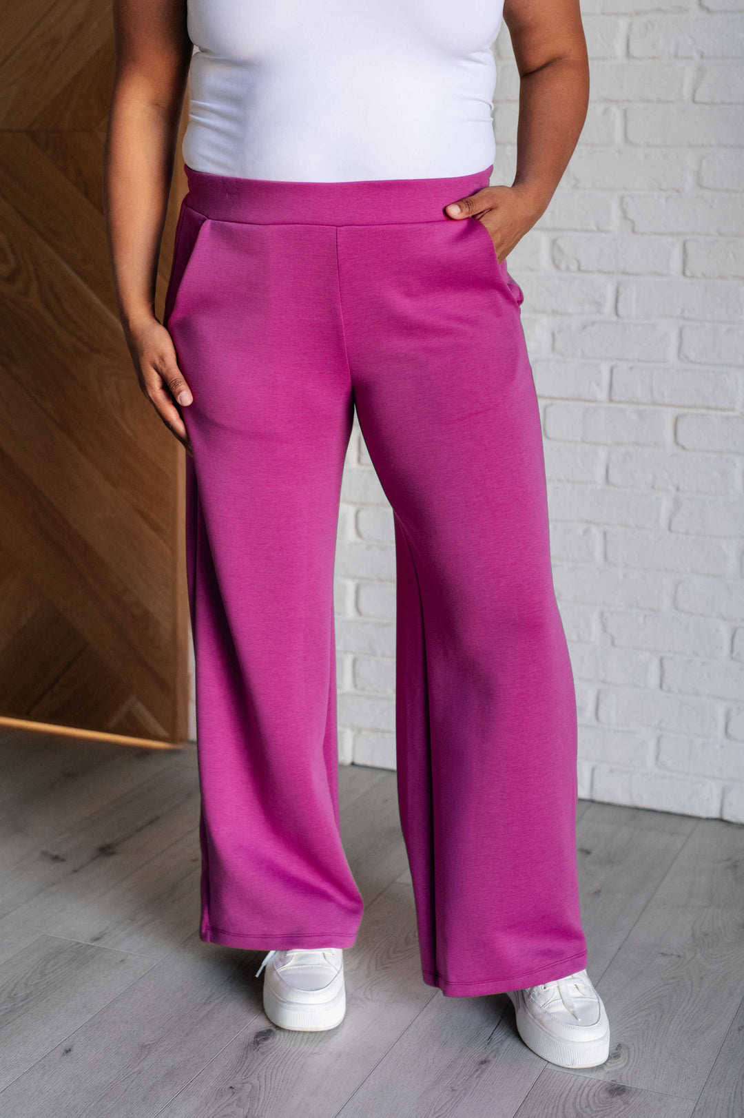 Travel Ready - Wide-Leg Pant - Magenta