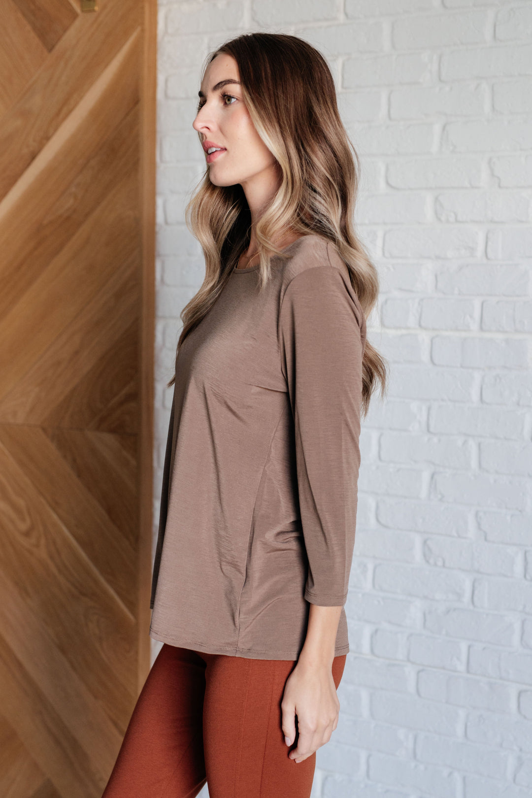 Classic Staples Round-Neck Top - Mocha