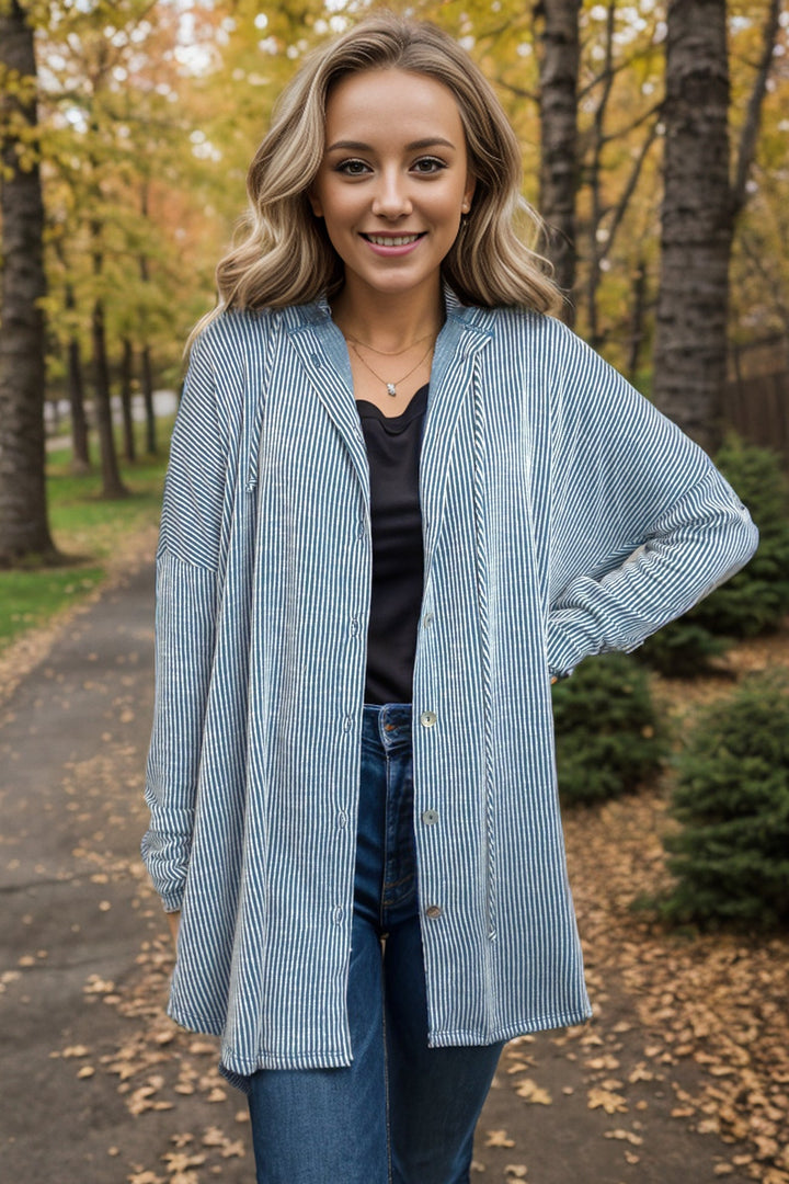 Stylish Comfort - Oversized Button-Down Cardigan