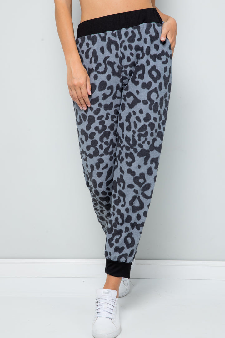 Cozy Days - Grey Leopard-Print Joggers/Sweatpants