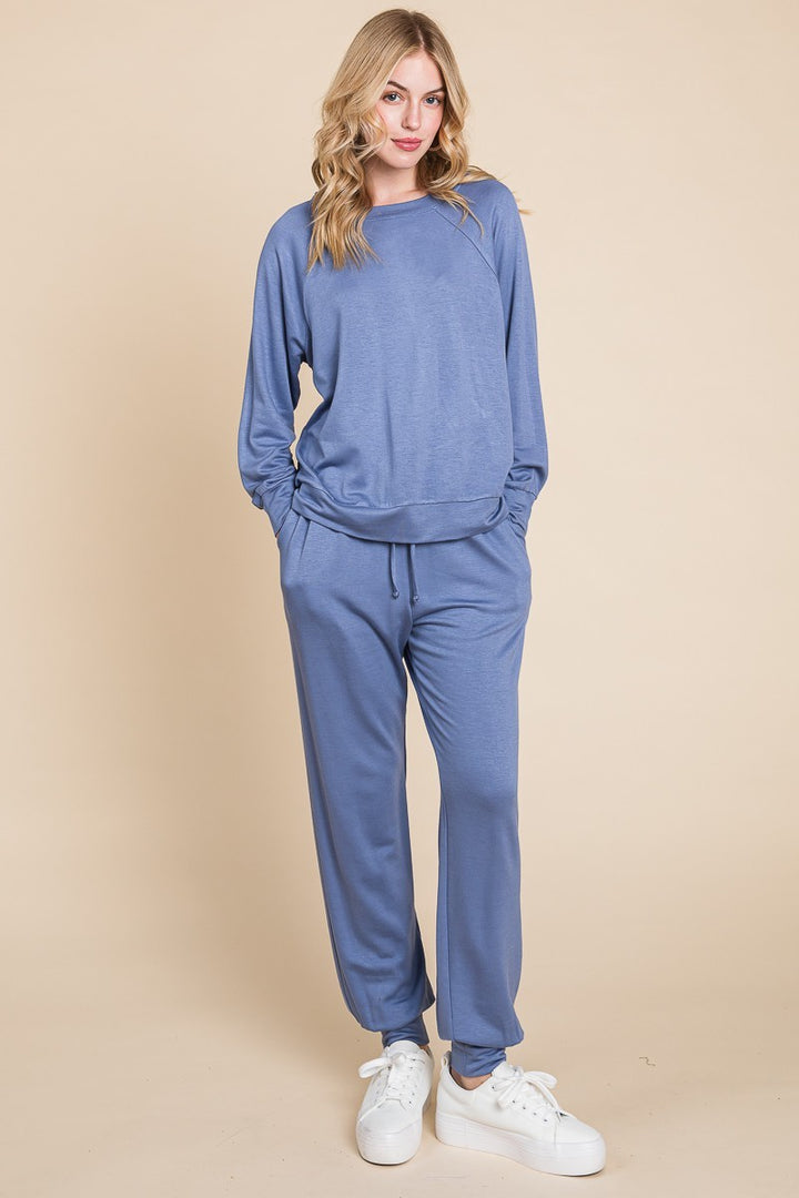 Relaxing Days - Top and Pants Lounge Set - Powder Blue